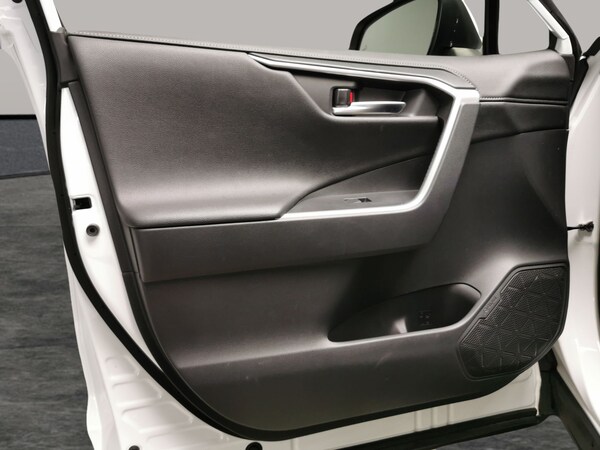 Used Toyota RAV4 2019 for sale - 76253490: Photo 44