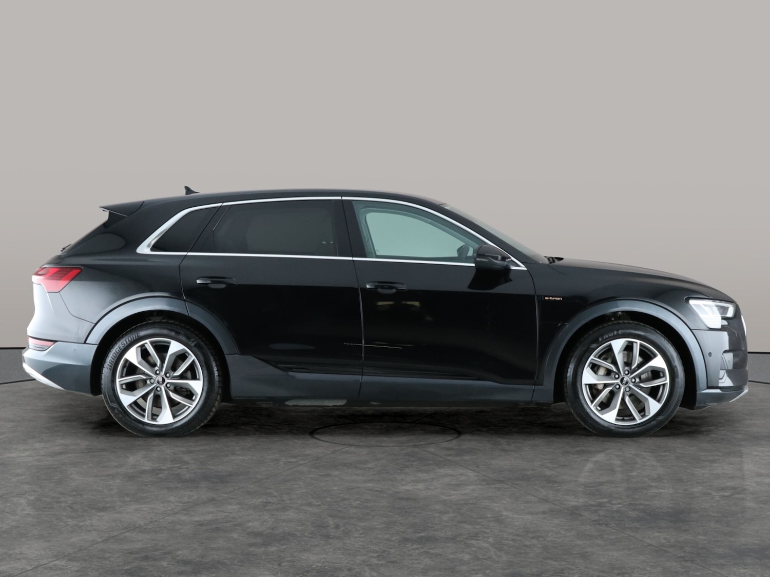 Used Audi e-tron 2021 for sale - 76835242: Photo 10