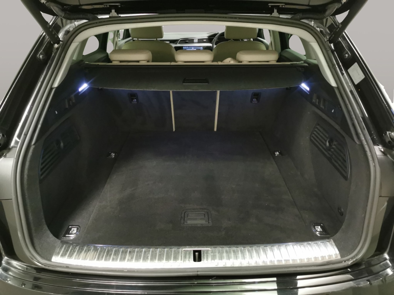 Used Audi e-tron 2021 for sale - 76835242: Photo 31