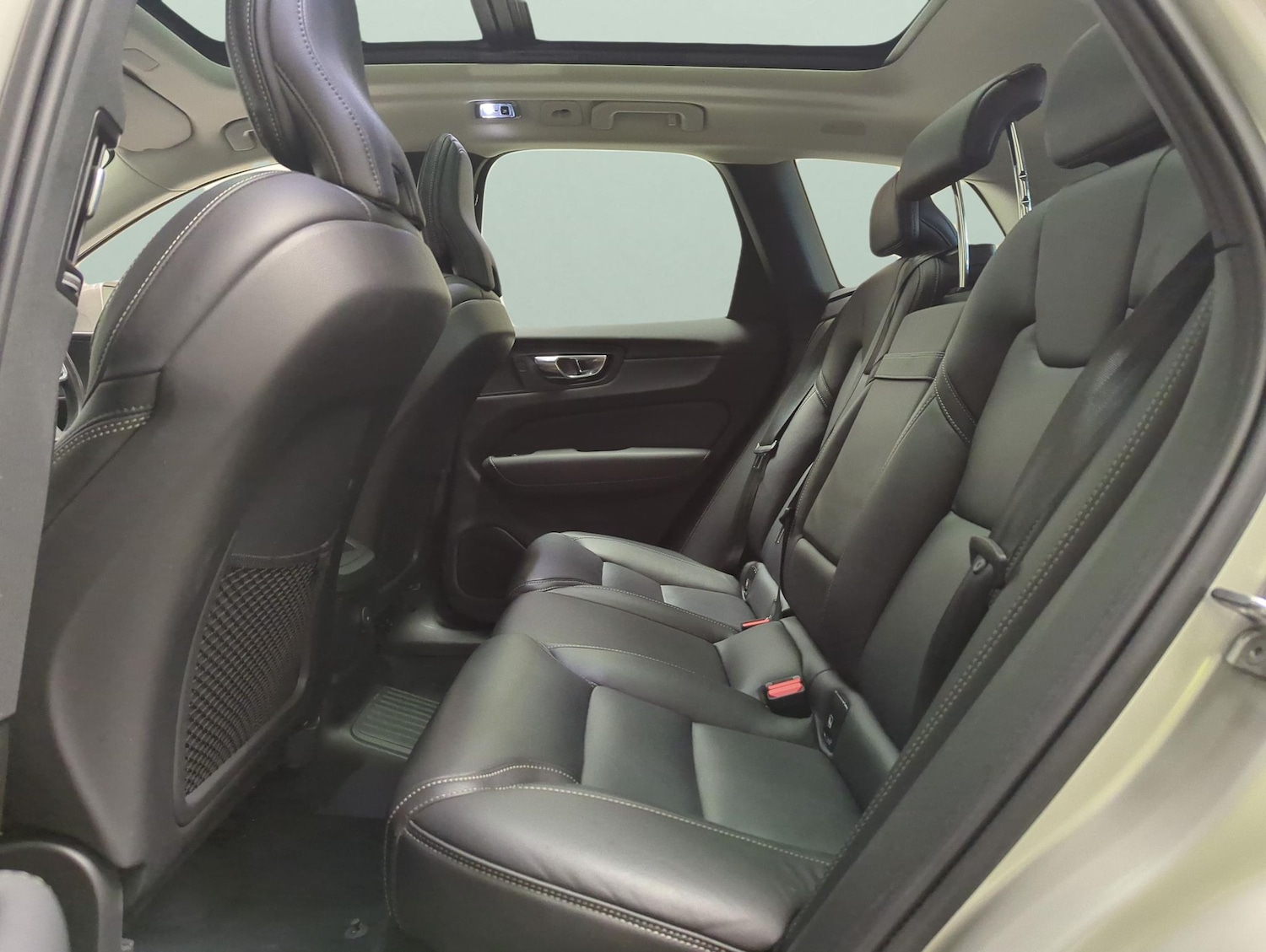 Used Volvo XC60 2021 for sale - 78075158: Photo 33