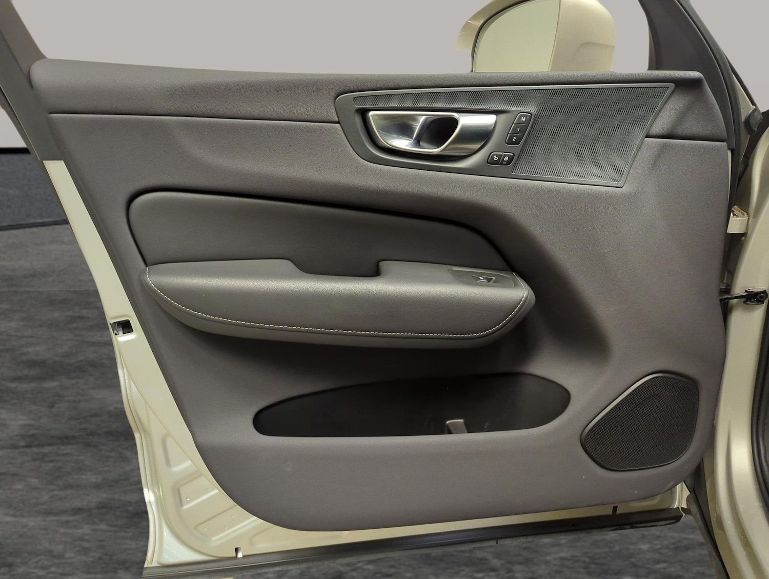 Used Volvo XC60 2021 for sale - 78075158: Photo 34