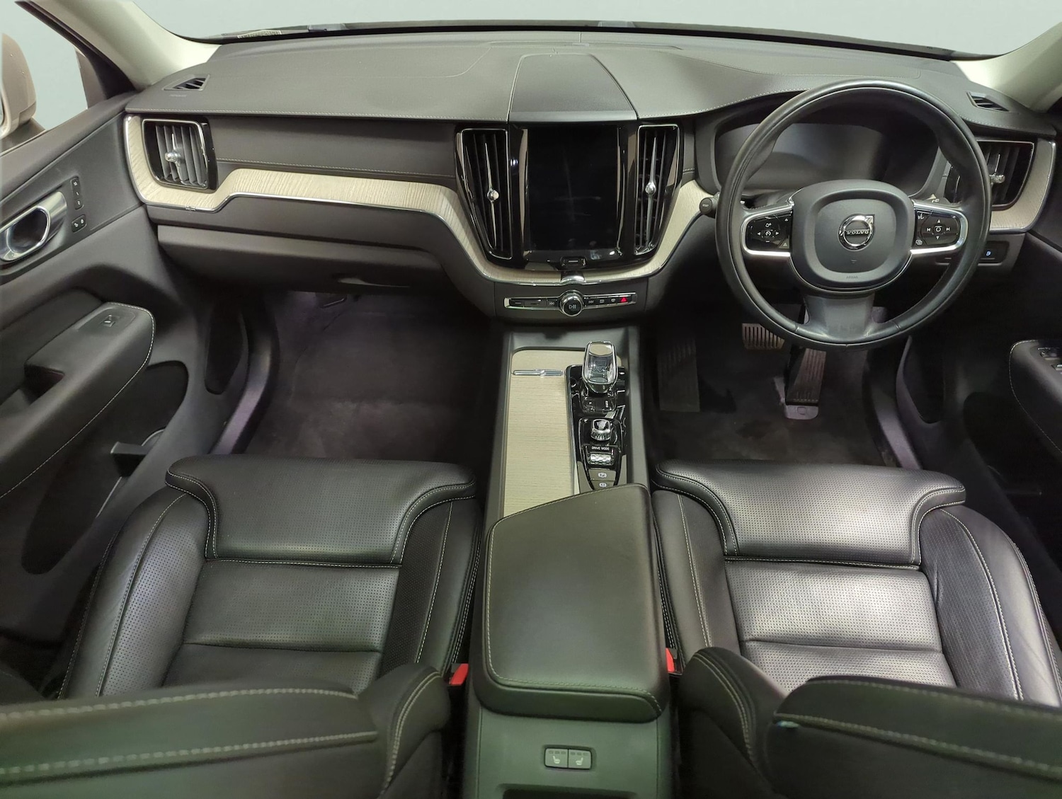 Used Volvo XC60 2021 for sale - 78075158: Photo 9