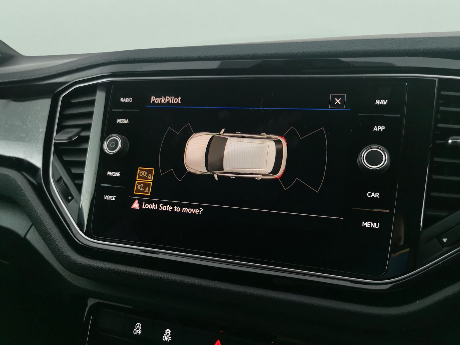 Used Volkswagen T-Roc 2019 for sale - 77619621: Photo 18