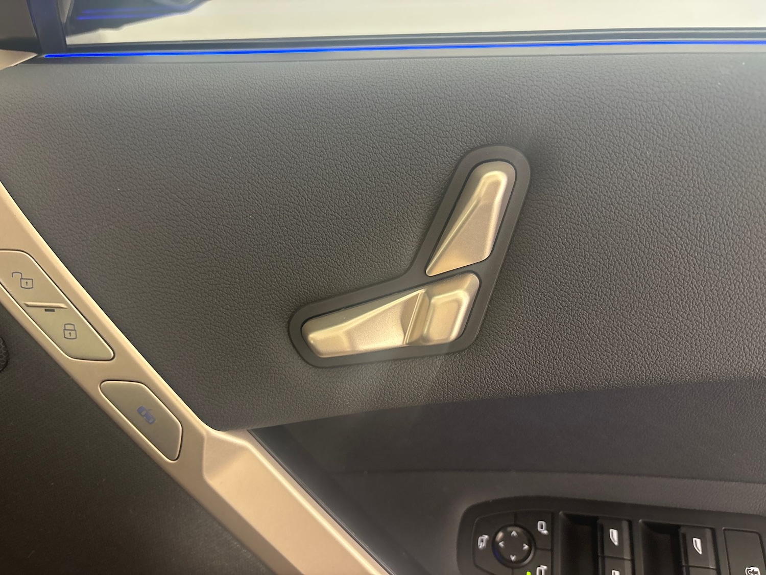 Used BMW iX 2024 for sale - 78199732: Photo 15