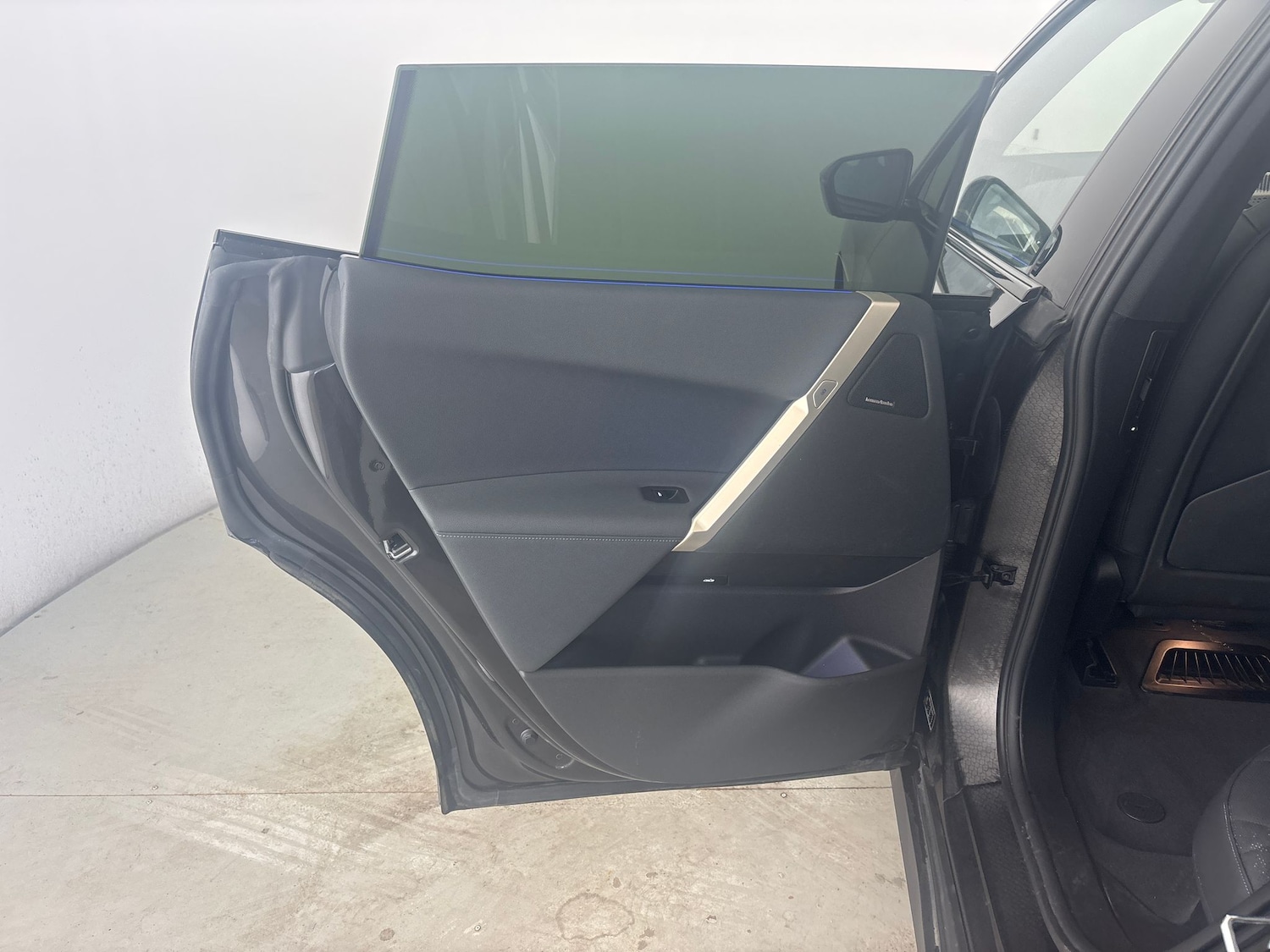 Used BMW iX 2024 for sale - 78199732: Photo 27