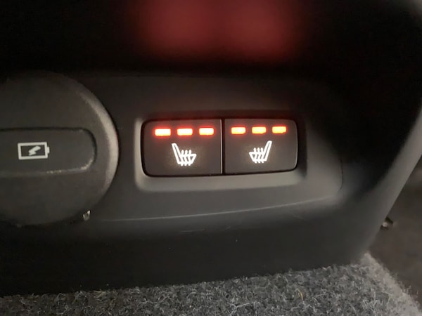 Used Volvo XC40 2022 for sale - 76312751: Photo 21