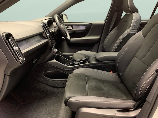 Used Volvo XC40 2022 for sale - 76312751: Photo 6