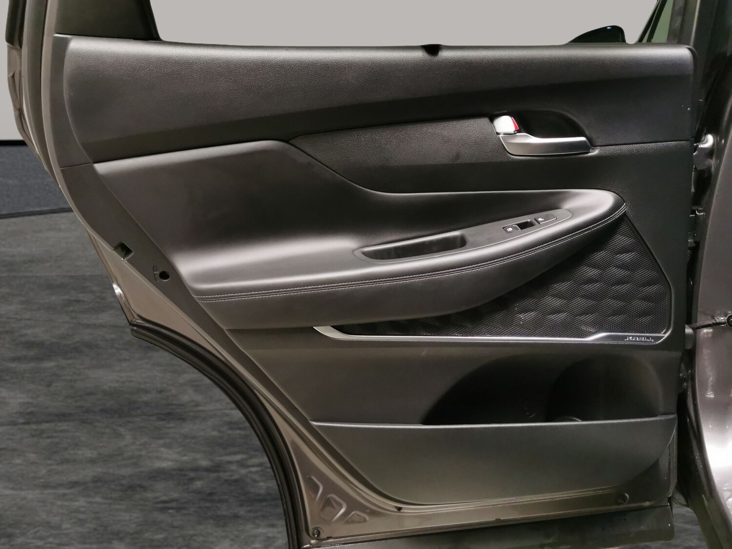 Used Hyundai Santa Fe 2023 for sale - 77815074: Photo 30