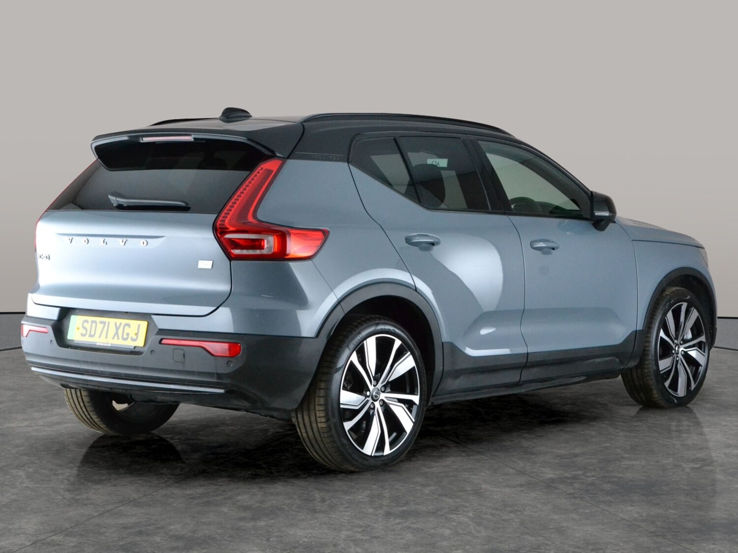 Used Volvo XC40 2021 for sale - 78009881: Photo 9