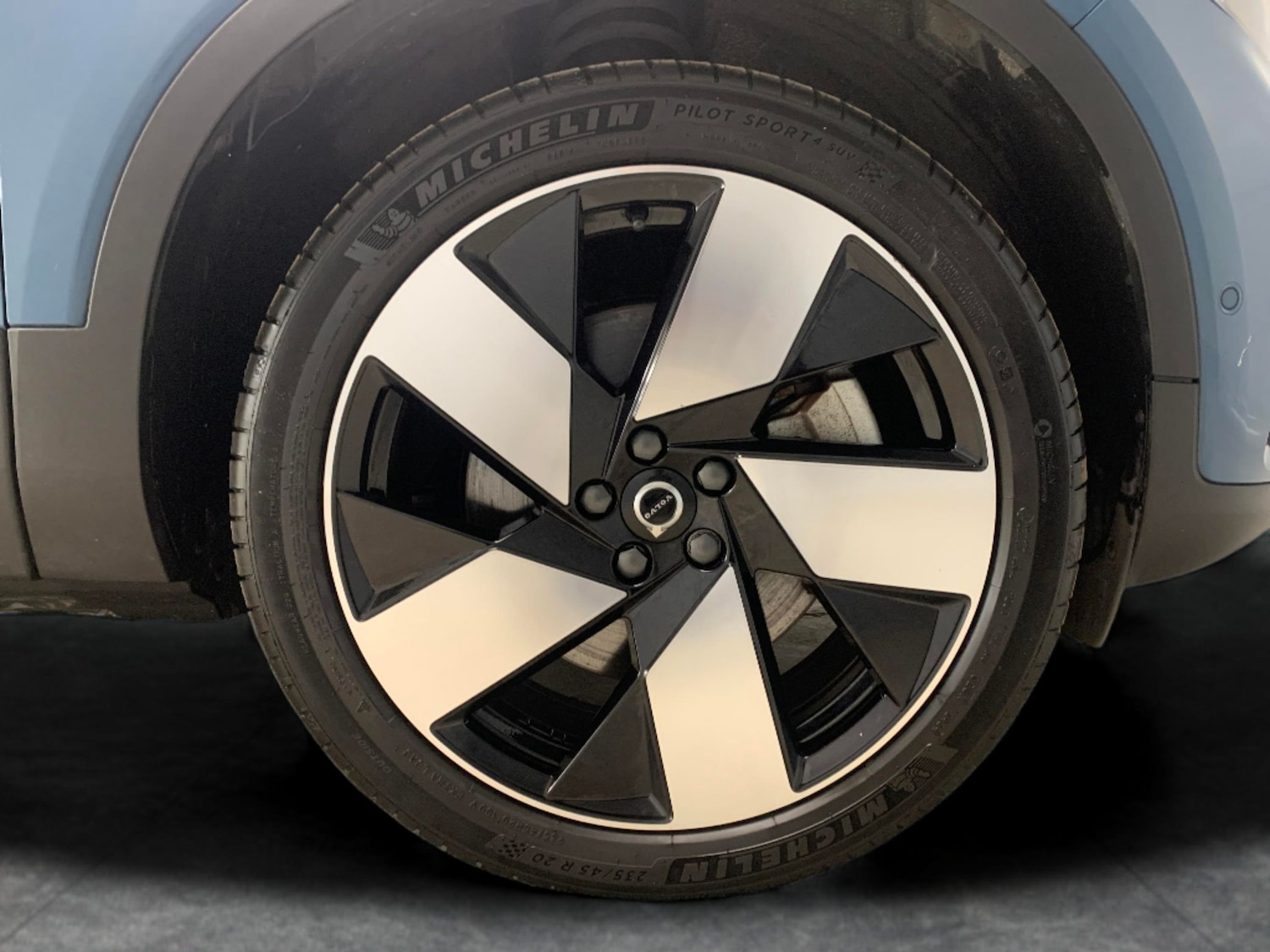 Used Volvo C40 2023 for sale - 76098339: Photo 31