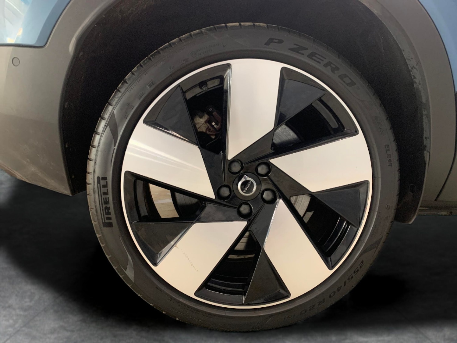 Used Volvo C40 2023 for sale - 76098339: Photo 32