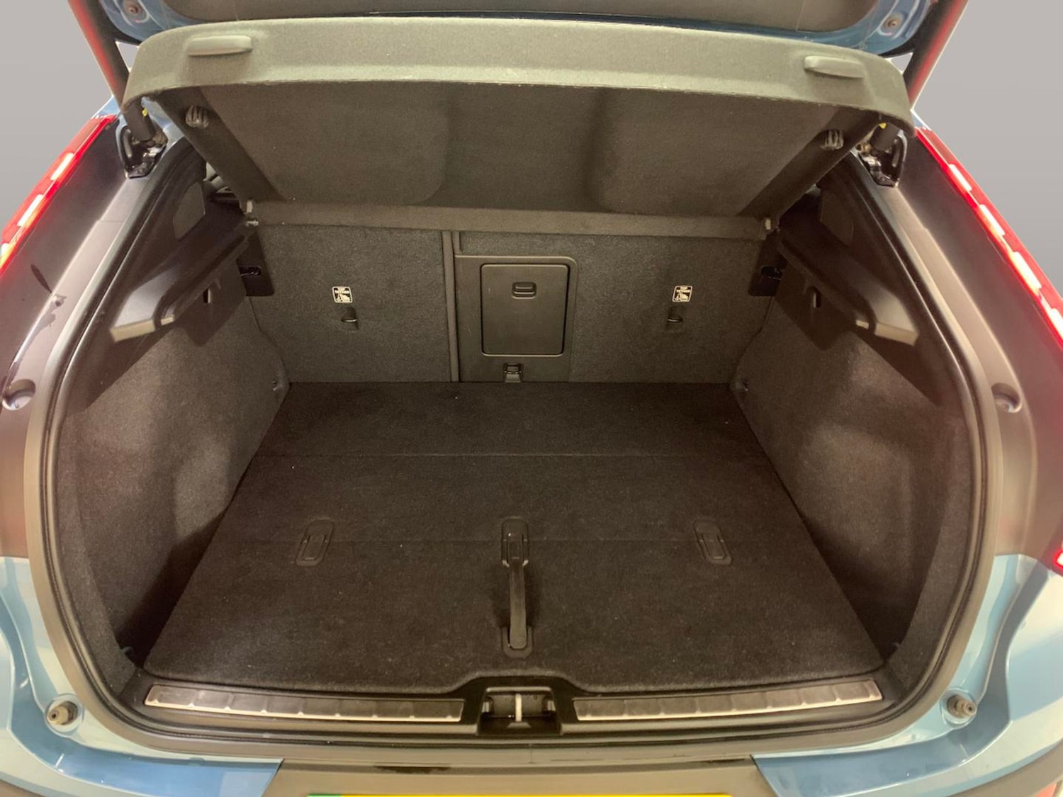 Used Volvo C40 2023 for sale - 76098339: Photo 43