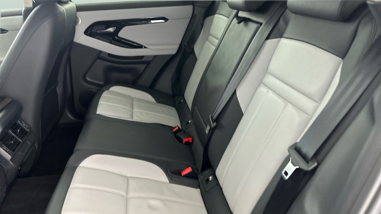 Used Land Rover Range Rover Evoque 2024 for sale - 78094186: Photo 17