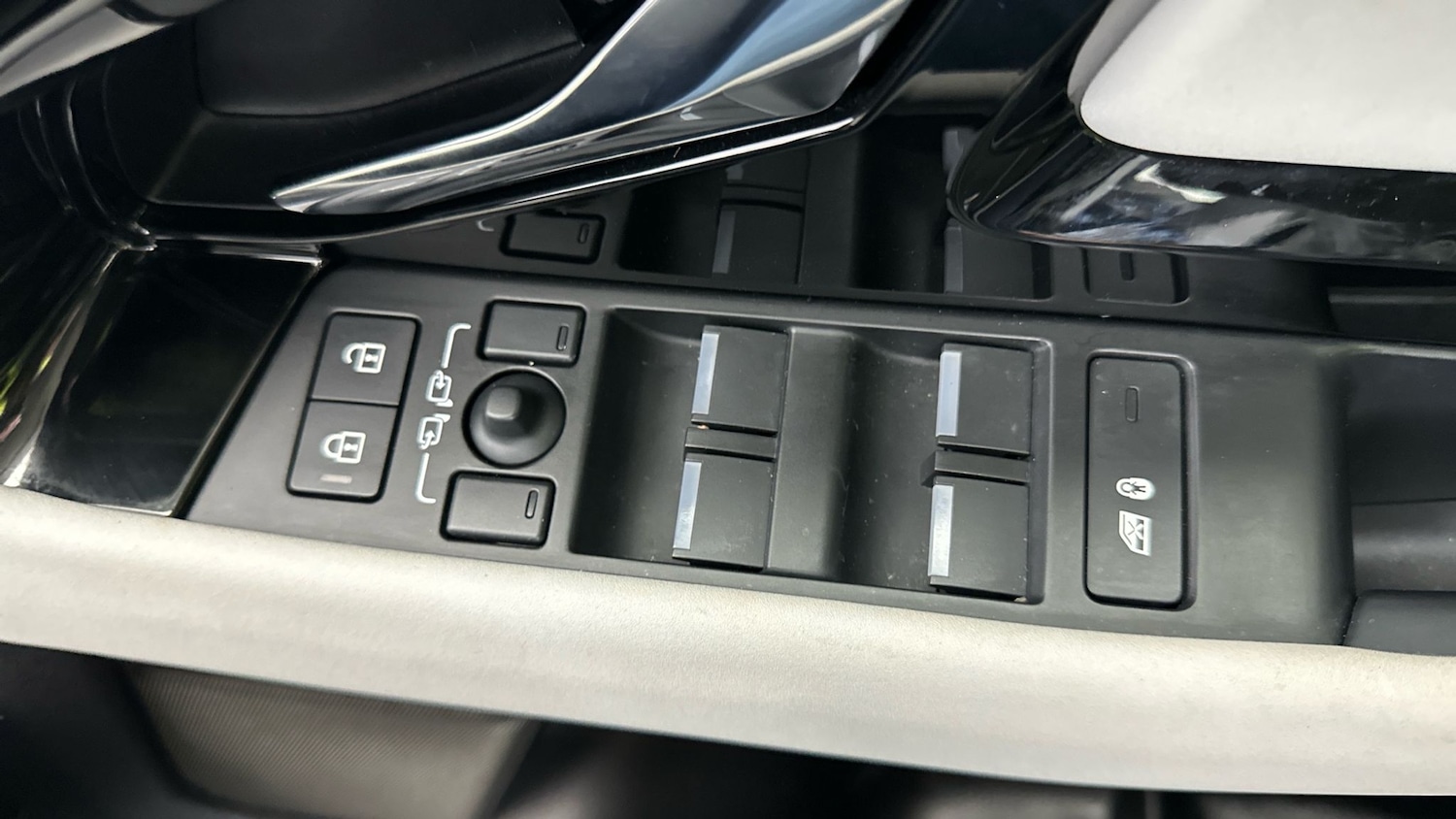 Used Land Rover Range Rover Evoque 2024 for sale - 78094186: Photo 29