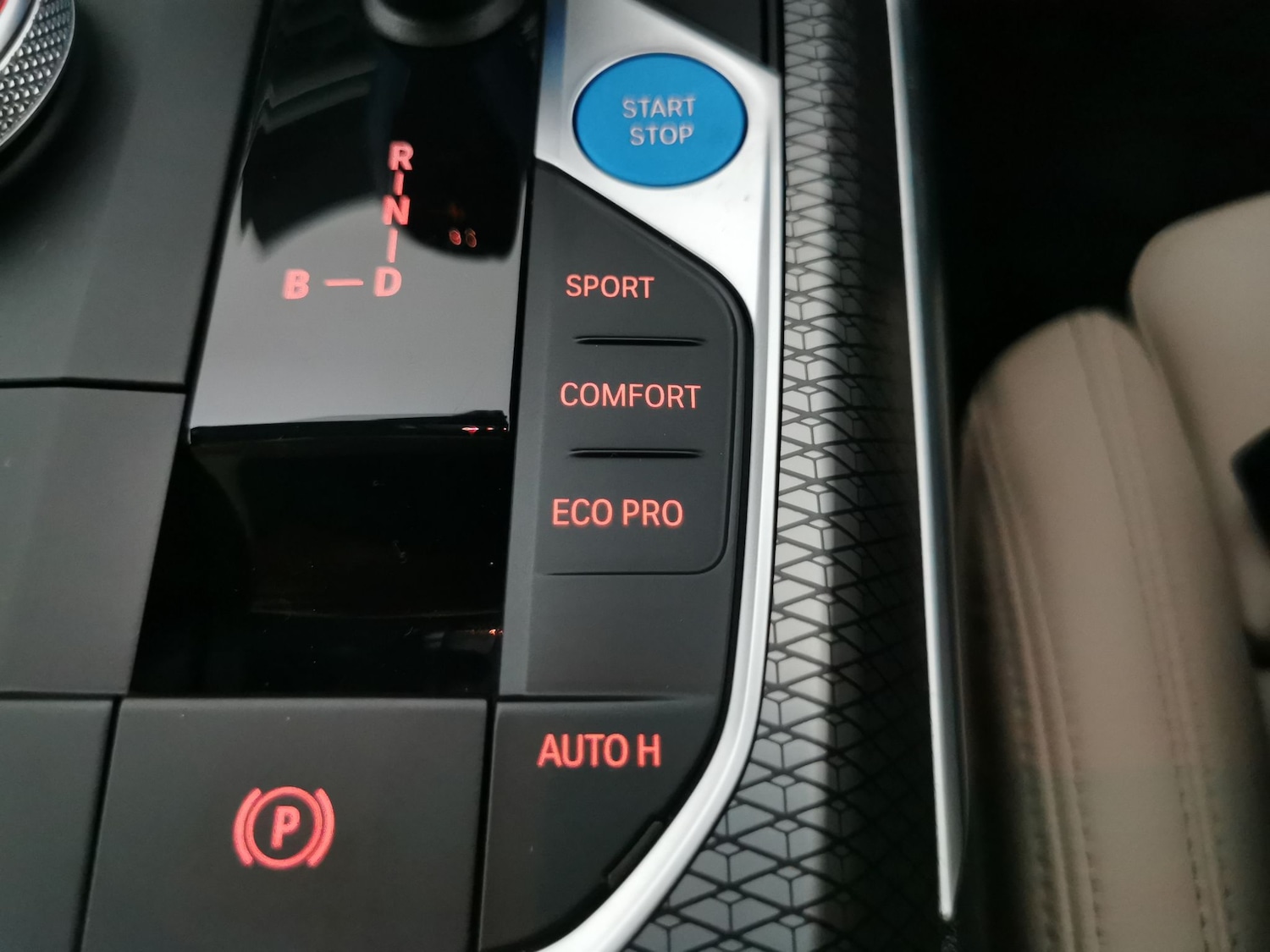 Used BMW i4 2022 for sale - 76367299: Photo 29