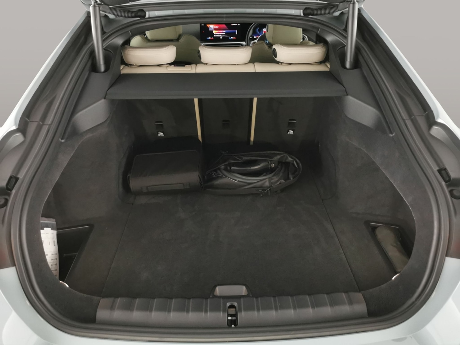Used BMW i4 2022 for sale - 76367299: Photo 52