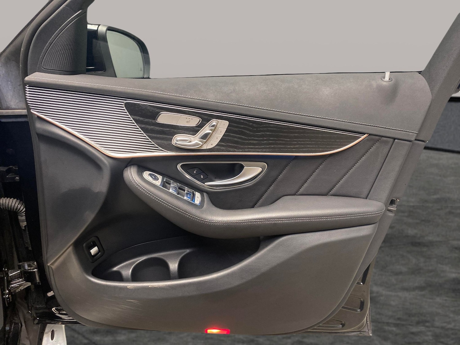 Used Mercedes-Benz EQC 2022 for sale - 78061729: Photo 30