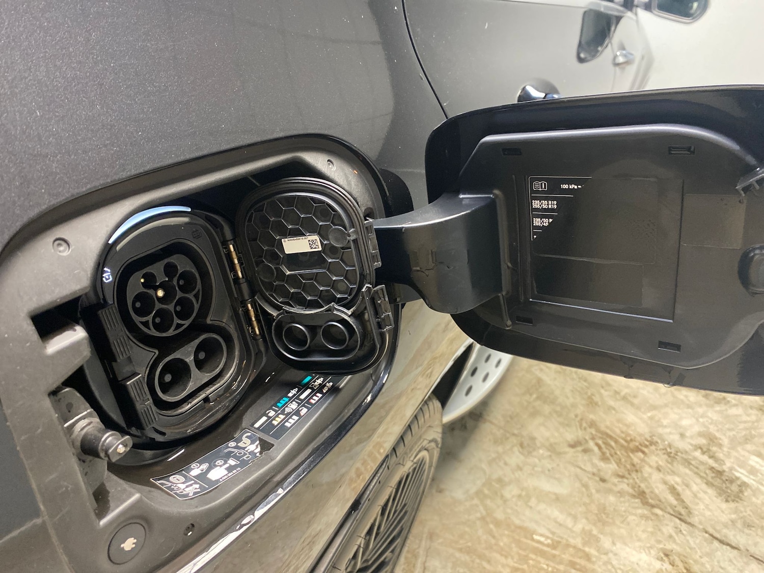 Used Mercedes-Benz EQC 2022 for sale - 78061729: Photo 31