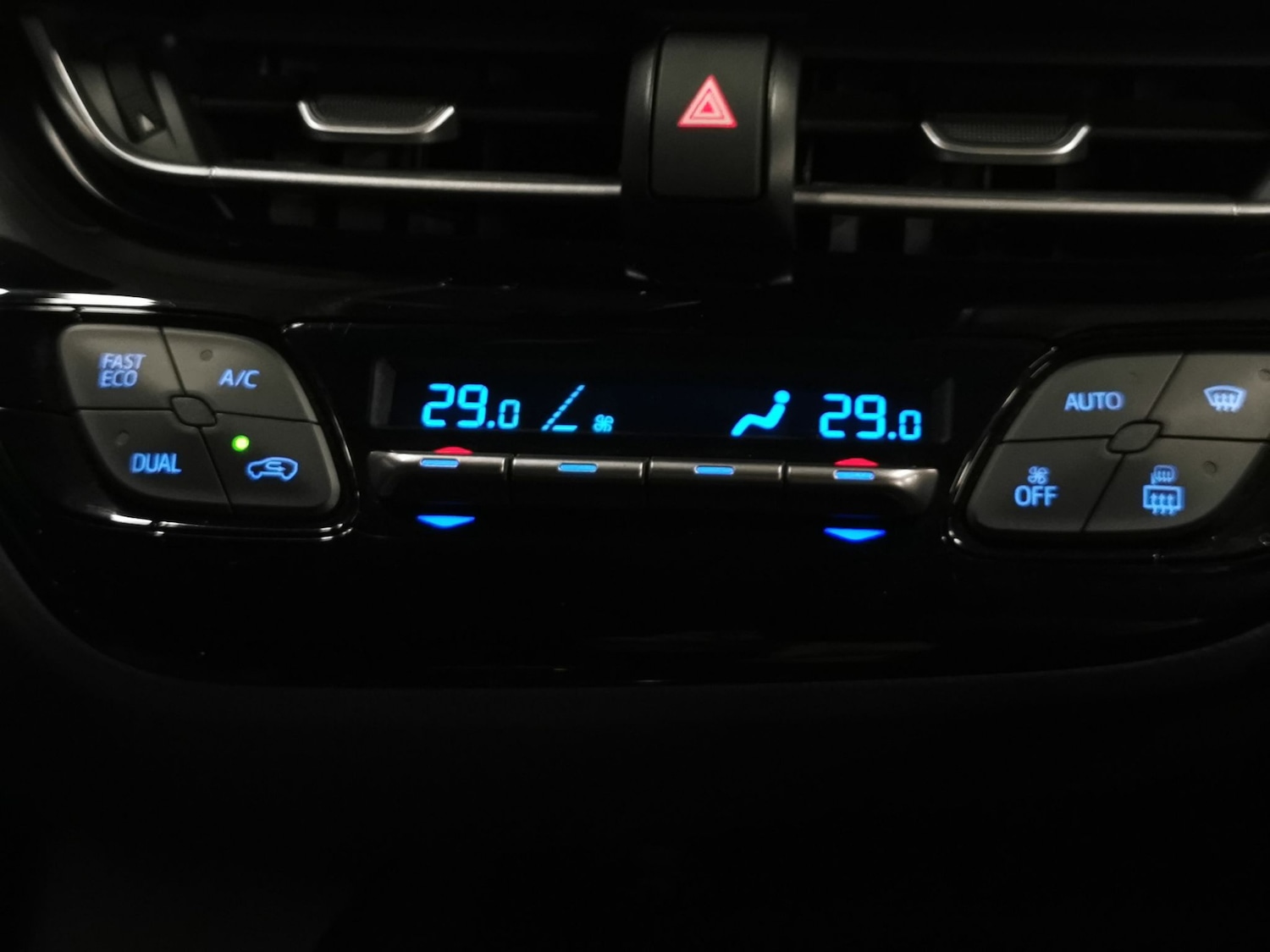 Used Toyota C-HR 2020 for sale - 76339492: Photo 22