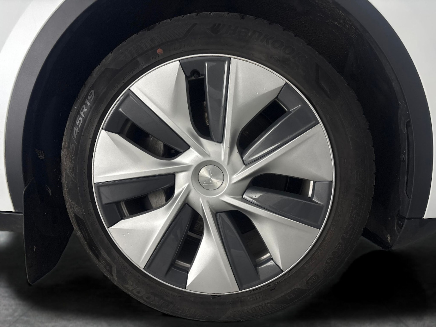 Used Tesla Model Y 2024 for sale - 77432355: Photo 32