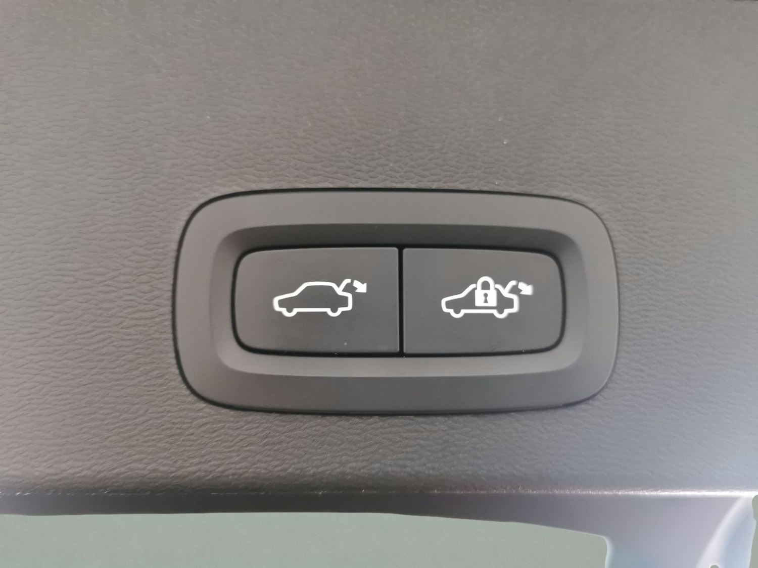 Used Volvo XC40 2022 for sale - 78159710: Photo 15