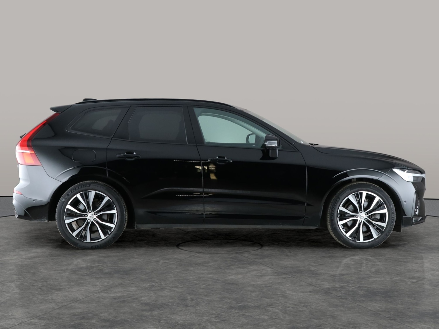Used Volvo XC60 2022 for sale - 76531878: Photo 11