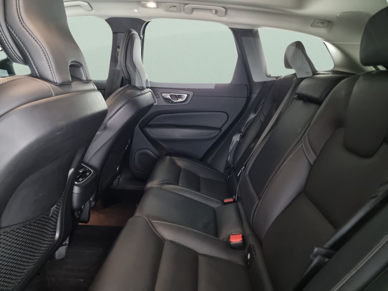 Used Volvo XC60 2022 for sale - 76531878: Photo 29