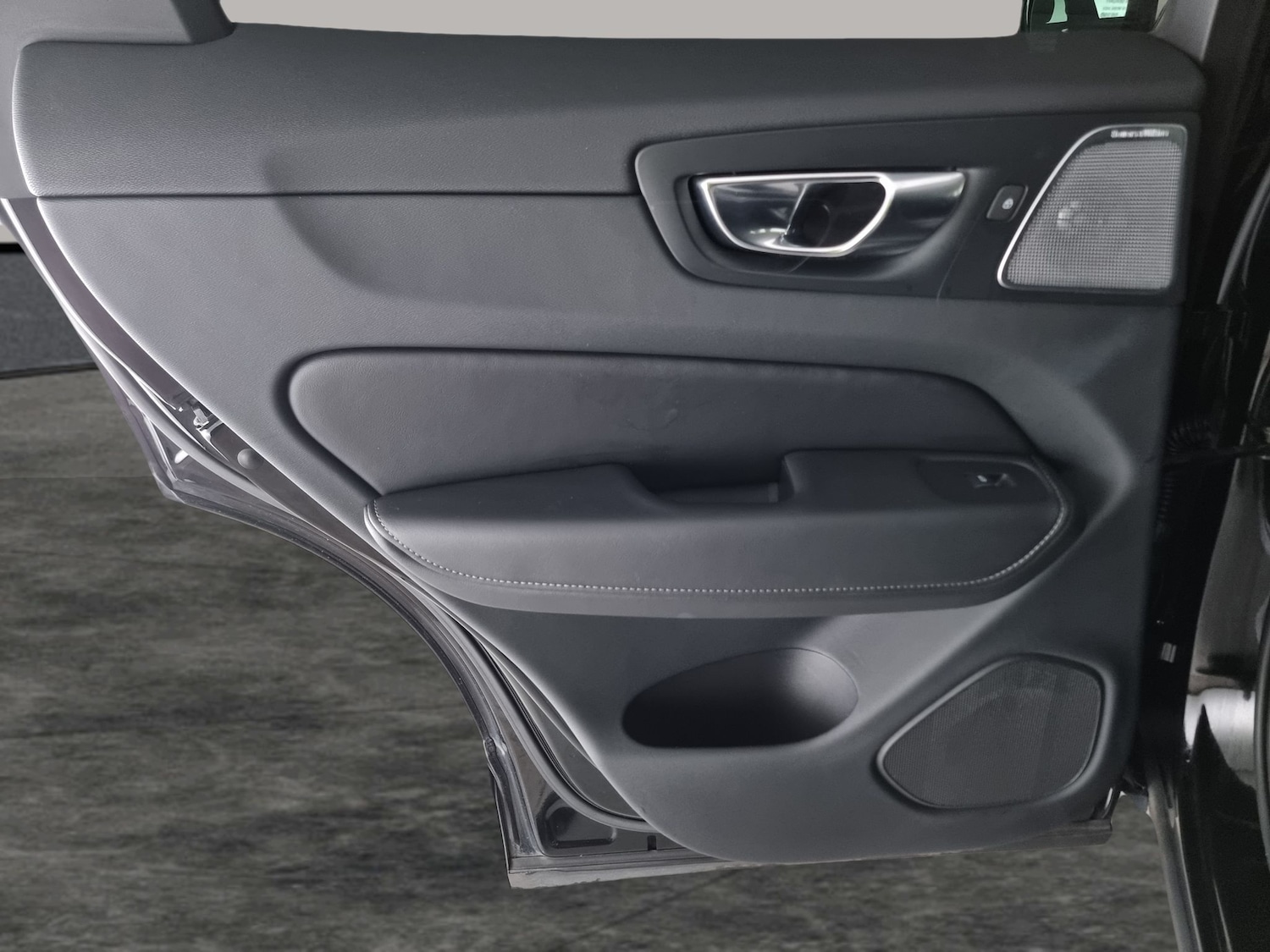 Used Volvo XC60 2022 for sale - 76531878: Photo 31