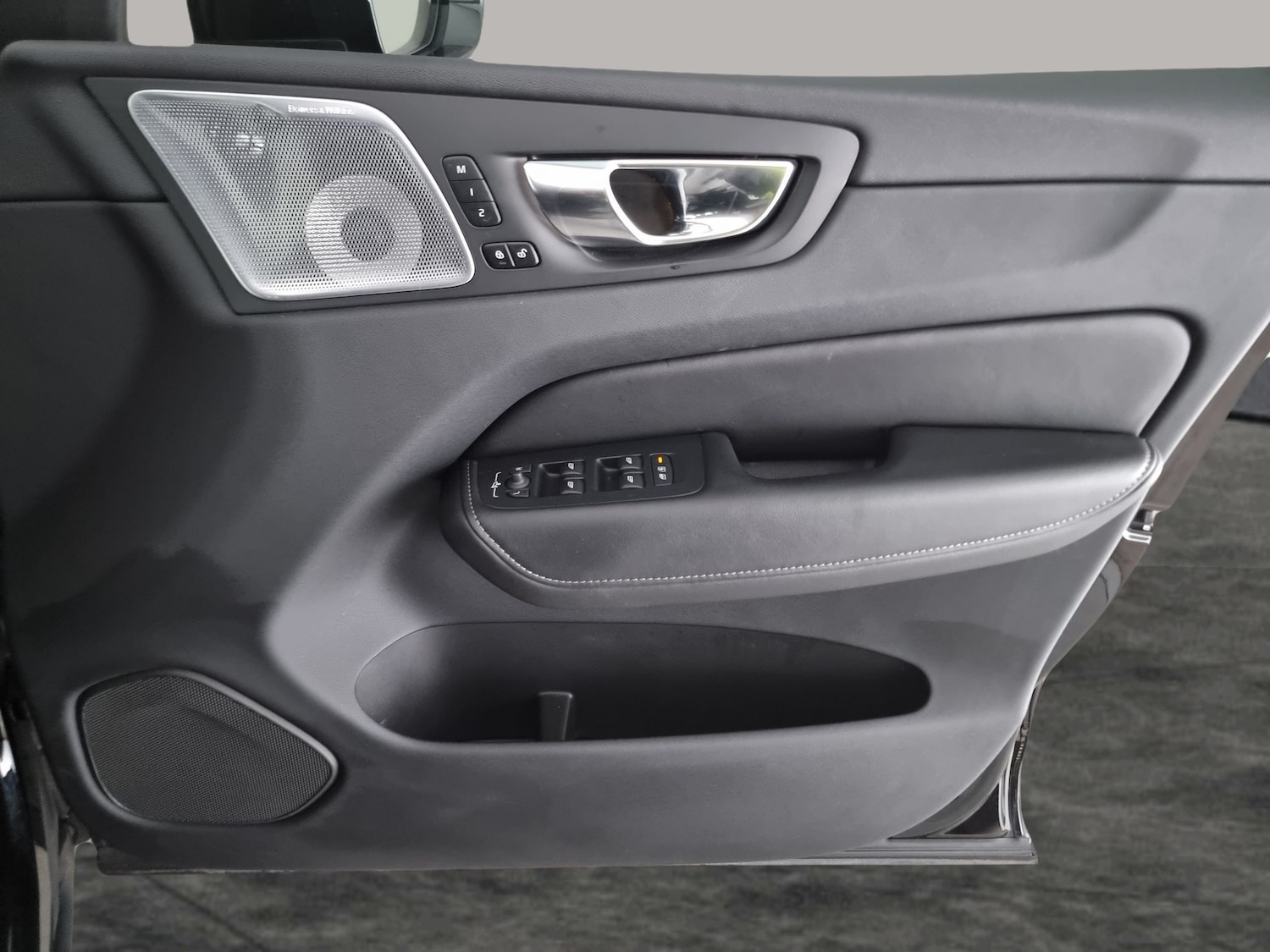 Used Volvo XC60 2022 for sale - 76531878: Photo 33