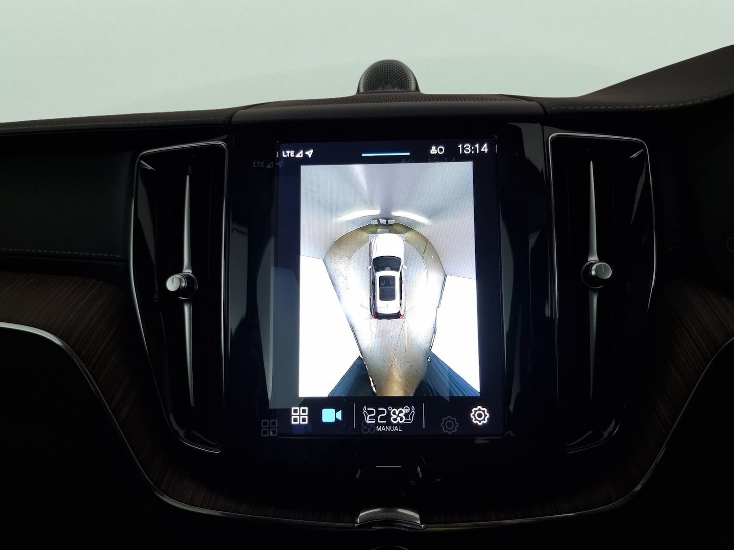 Used Volvo XC60 2022 for sale - 76531878: Photo 6