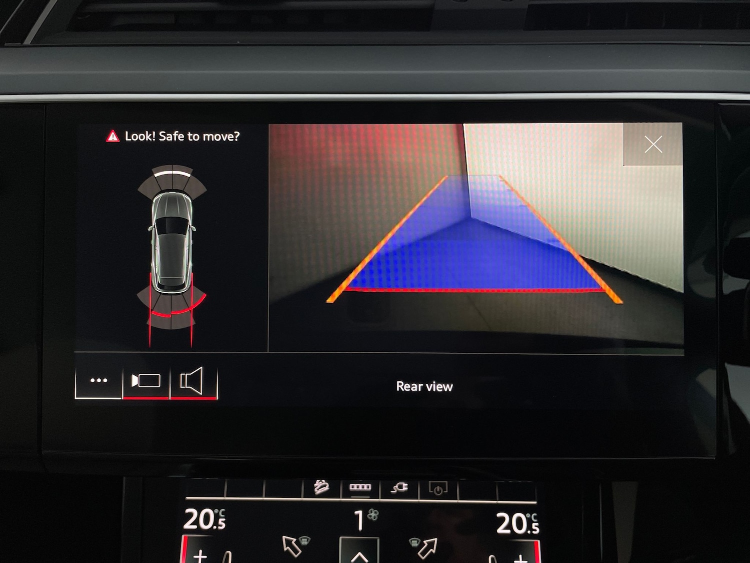 Used Audi e-tron 2021 for sale - 77326672: Photo 5