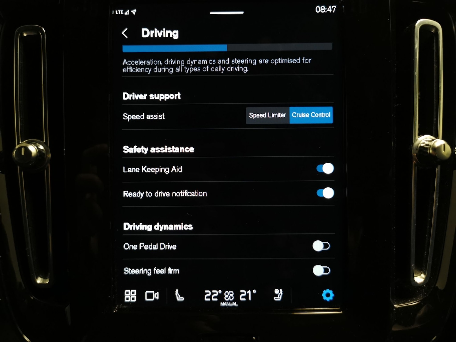 Used Volvo XC40 2021 for sale - 77240582: Photo 21