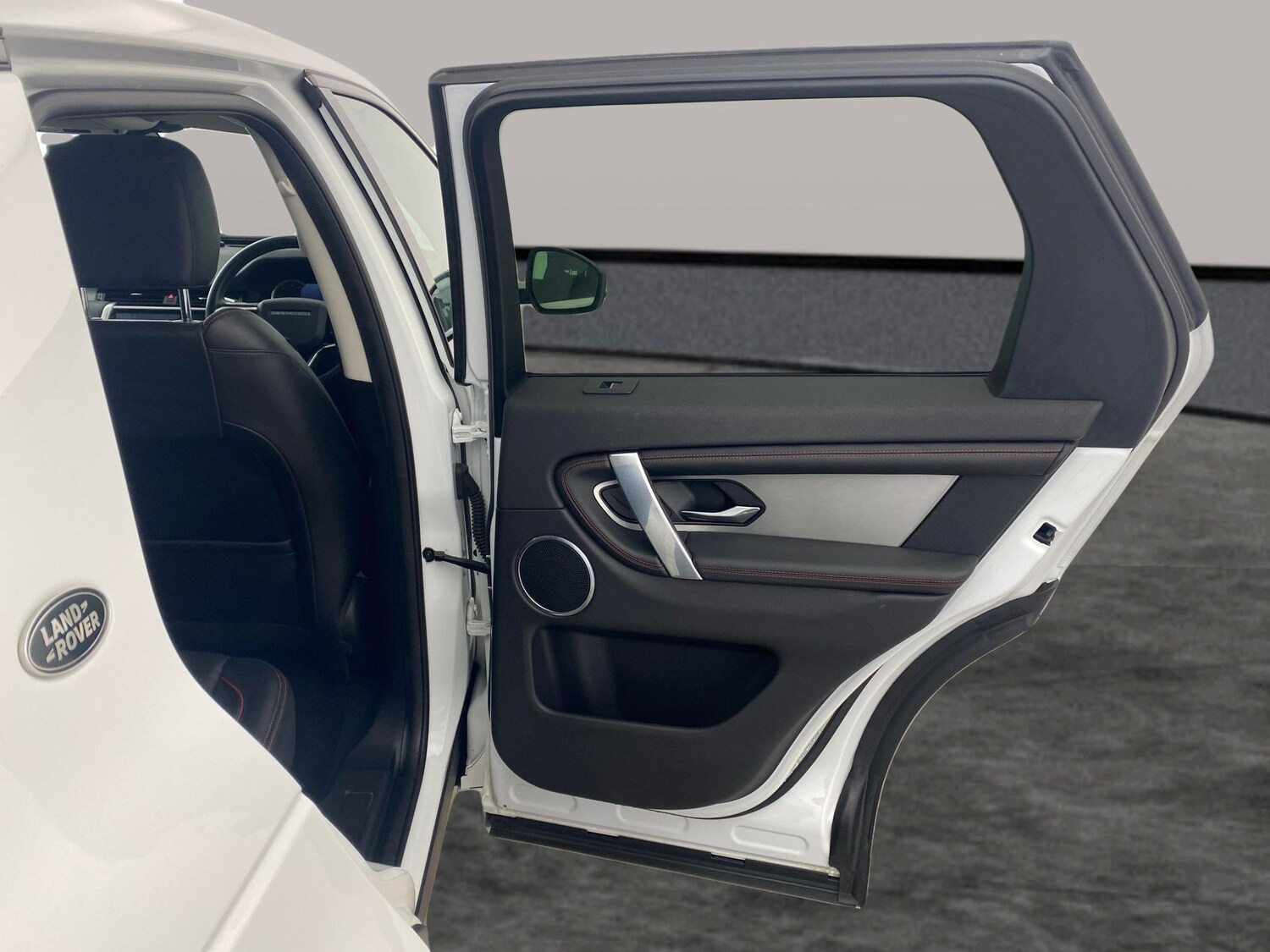 Used Land Rover Discovery Sport 2021 for sale - 77890289: Photo 25