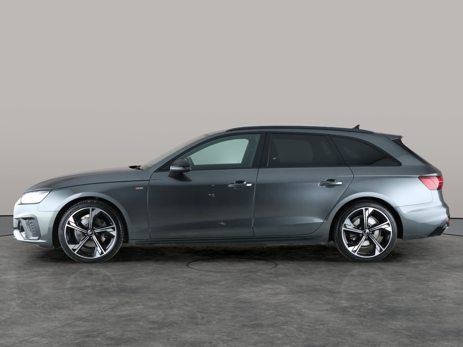 Used Audi A4 Avant 2023 for sale - 76773868: Photo 14
