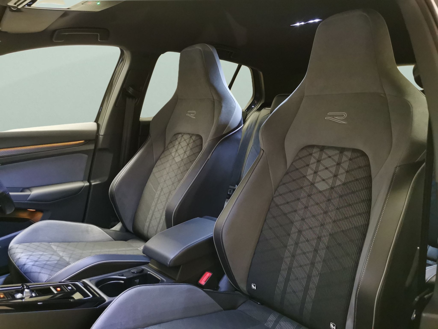 Used Volkswagen Golf 2023 for sale - 77776011: Photo 13