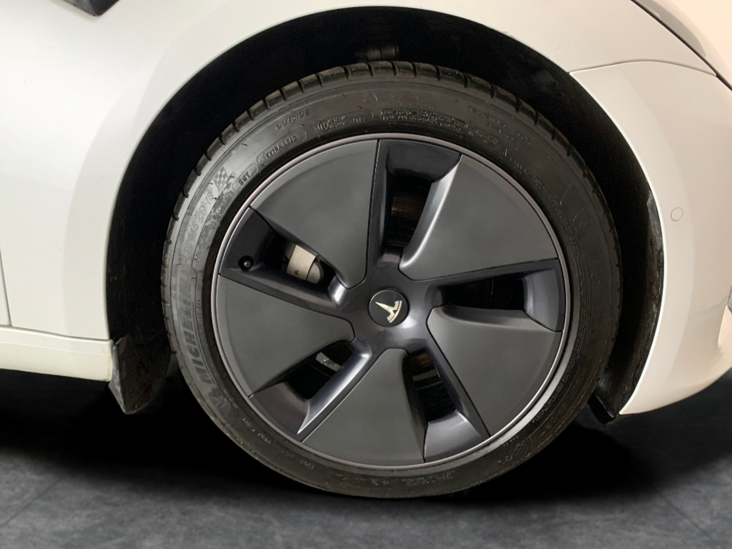 Used Tesla Model 3 2021 for sale - 76905837: Photo 29