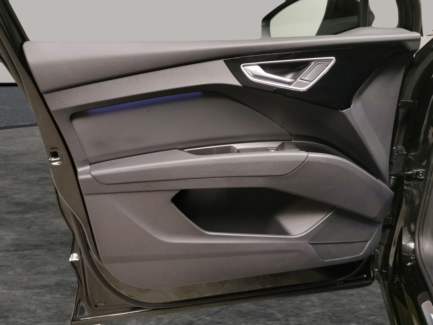 Used Audi Q4 e-tron 2023 for sale - 77946757: Photo 25