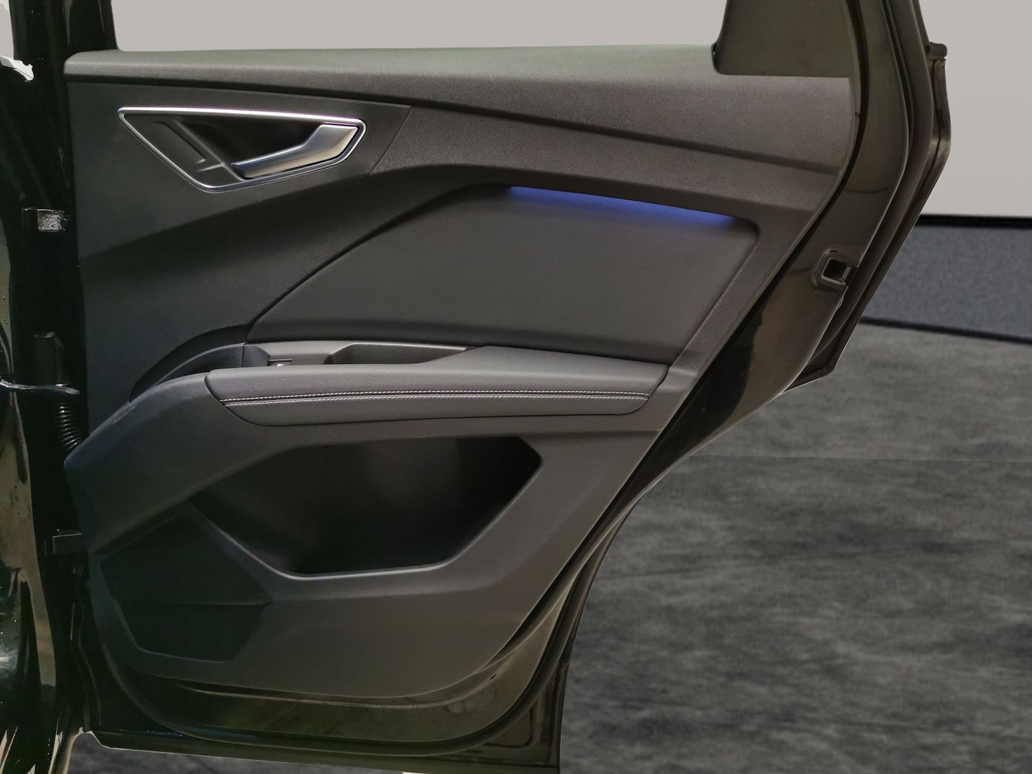 Used Audi Q4 e-tron 2023 for sale - 77946757: Photo 27