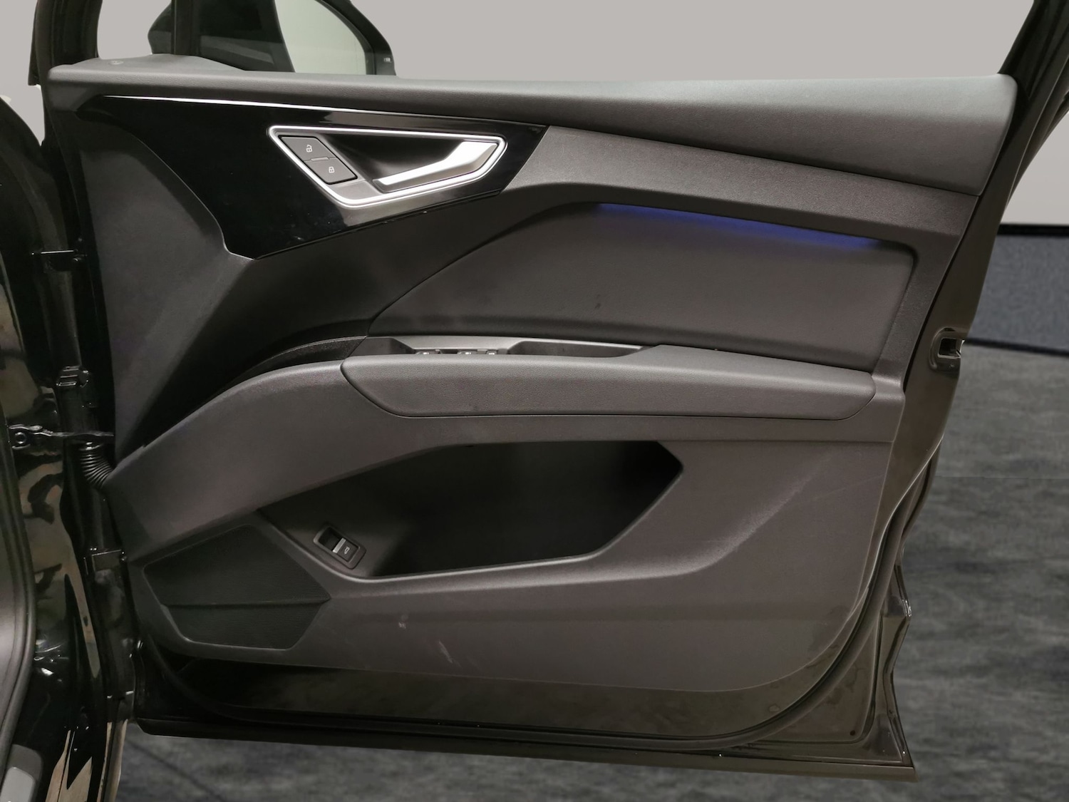 Used Audi Q4 e-tron 2023 for sale - 77946757: Photo 28