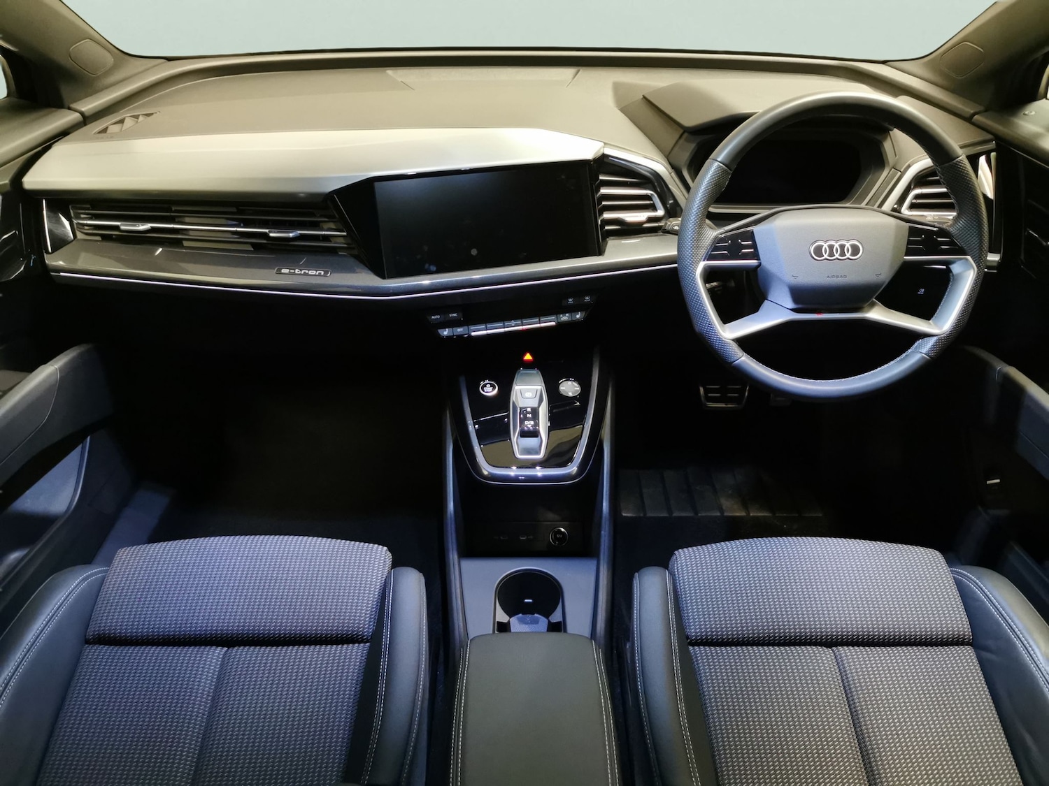 Used Audi Q4 e-tron 2023 for sale - 77946757: Photo 6