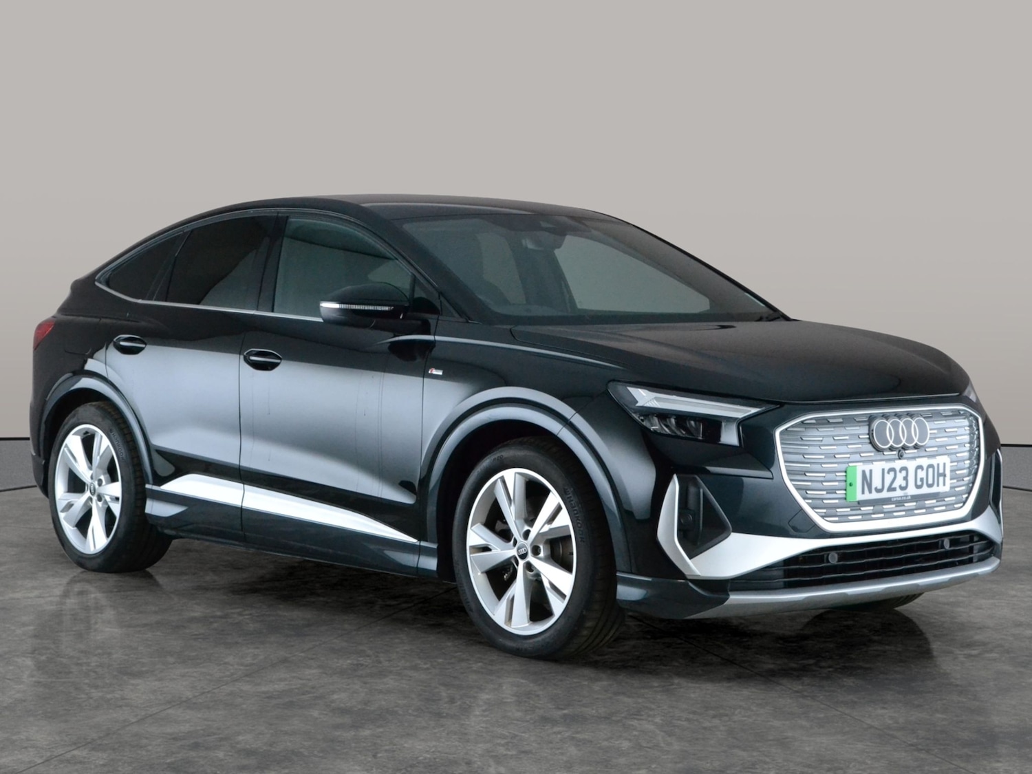 Used Audi Q4 e-tron 2023 for sale - 77946757: Photo 7