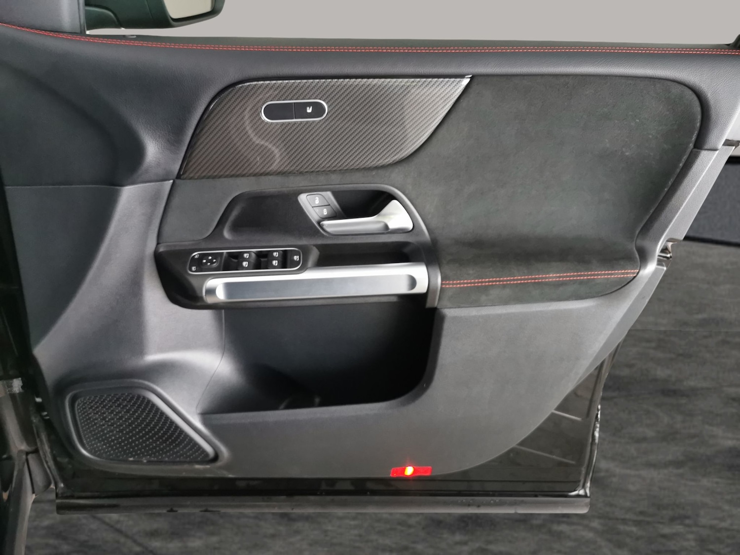 Used Mercedes-Benz GLB for sale - 77221410: Photo 30