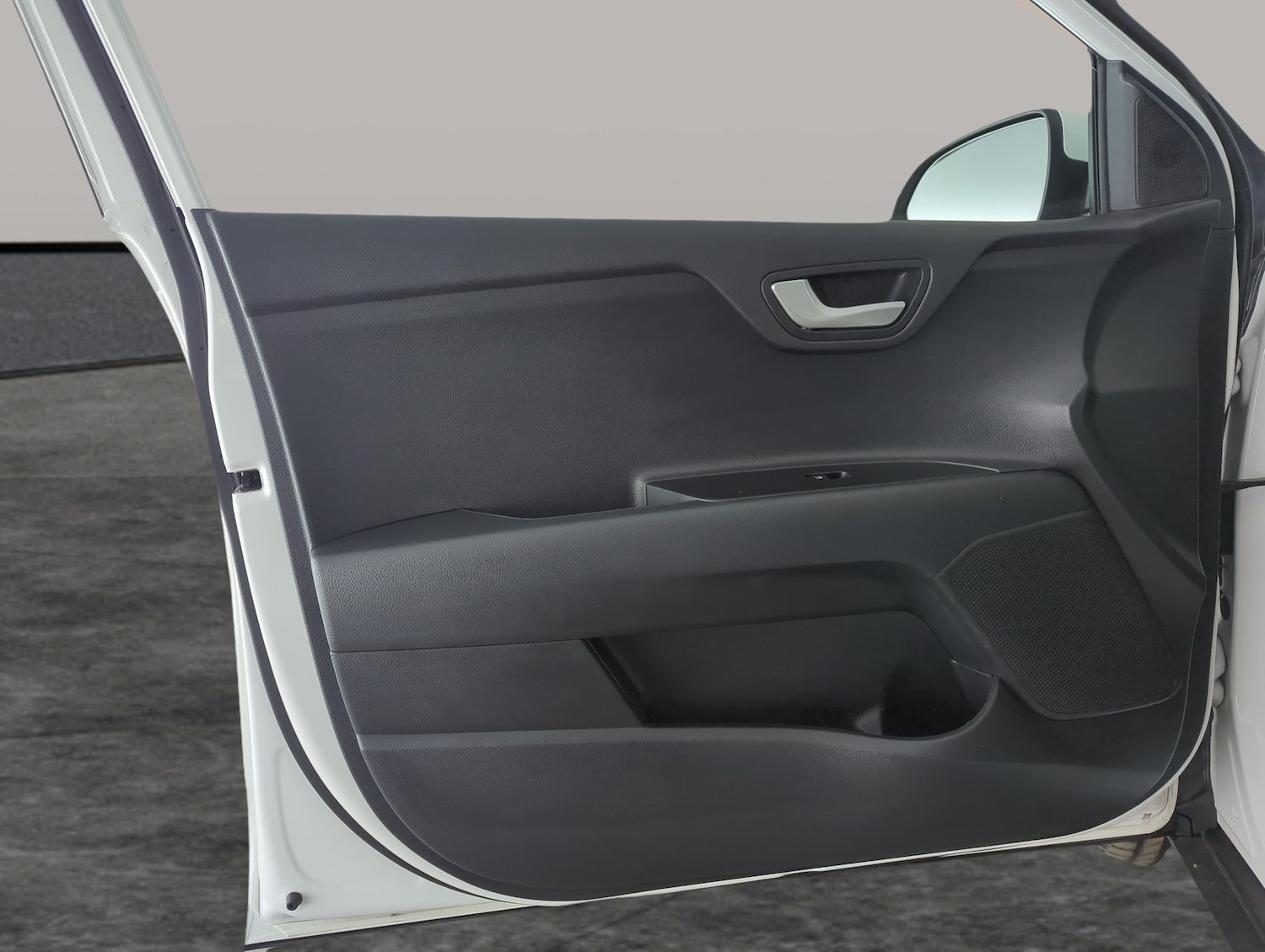 Used Kia Stonic for sale - 77364965: Photo 27