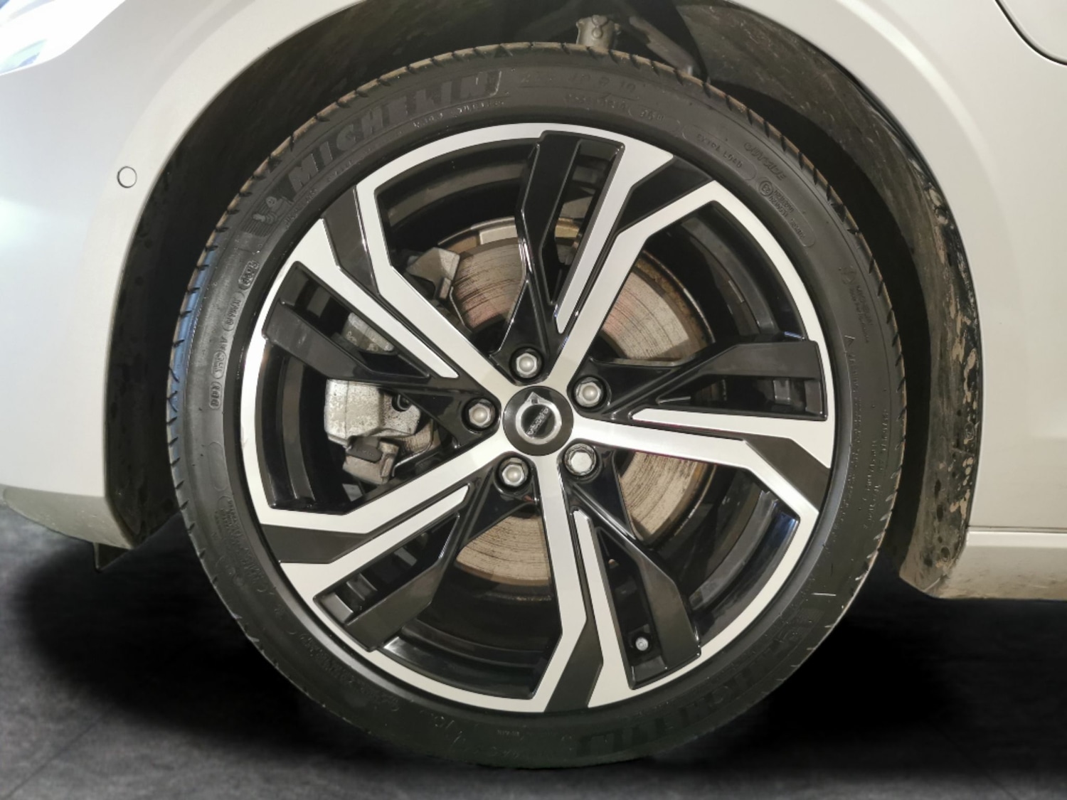 Used Volvo V60 2023 for sale - 76459433: Photo 28