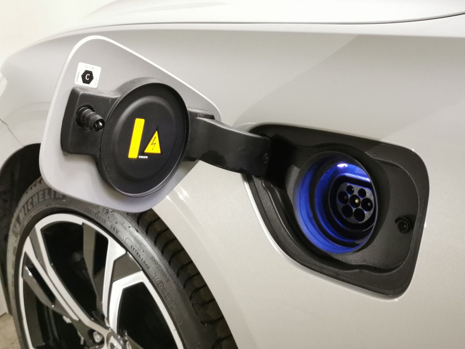 Used Volvo V60 2023 for sale - 76459433: Photo 38