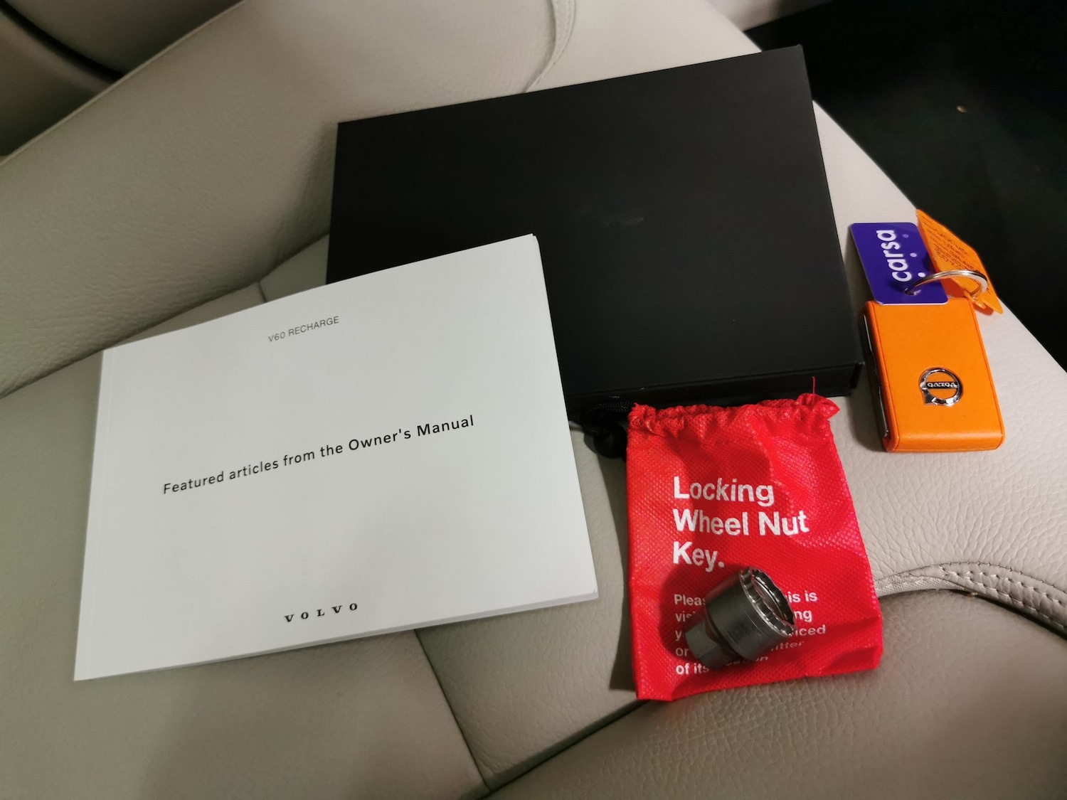 Used Volvo V60 2023 for sale - 76459433: Photo 39