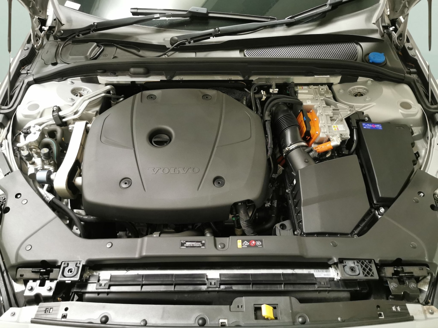 Used Volvo V60 2023 for sale - 76459433: Photo 41