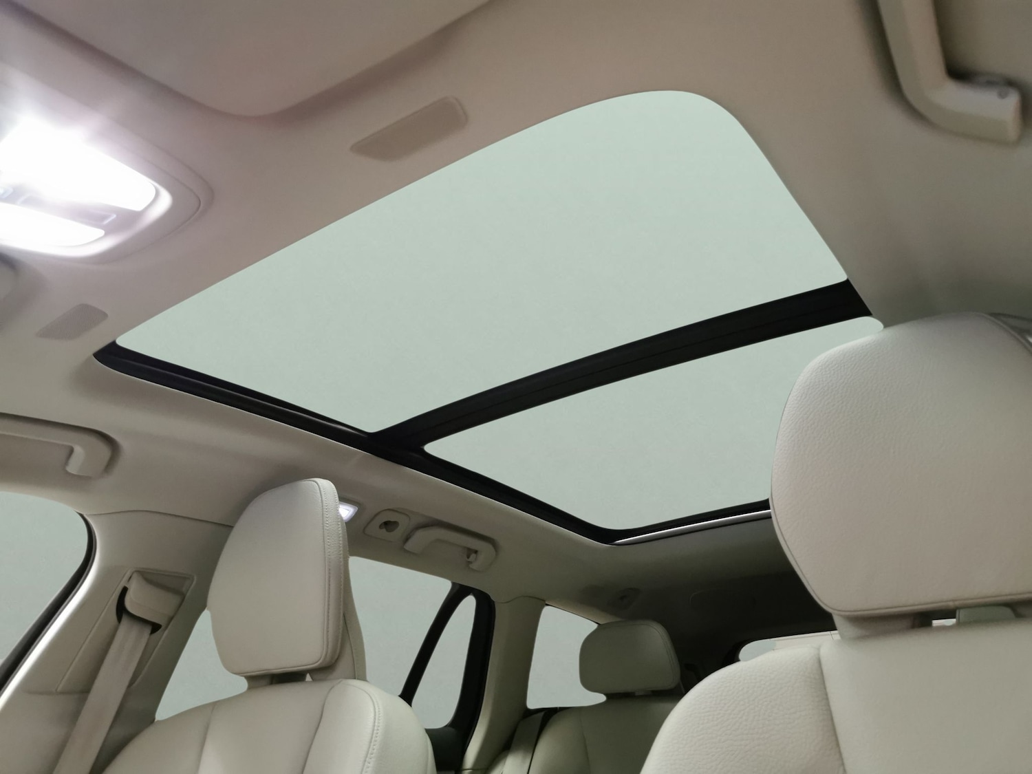 Used Volvo V60 2023 for sale - 76459433: Photo 6