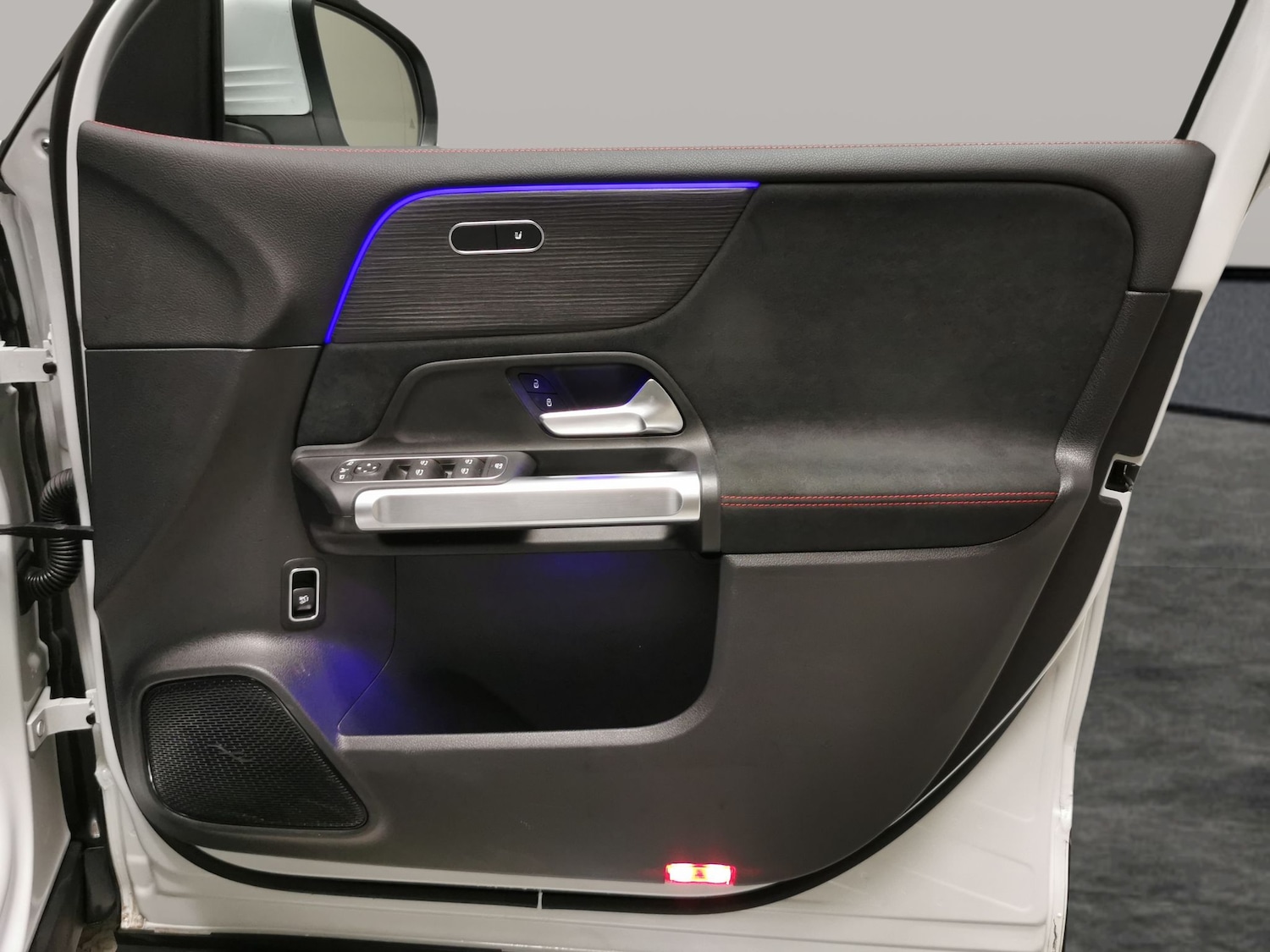 Used Mercedes-Benz EQB 2023 for sale - 77392480: Photo 32