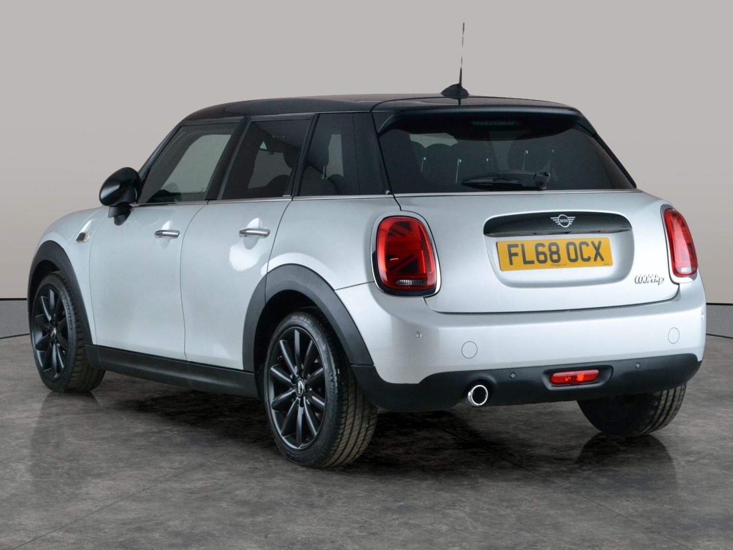 Used MINI Hatch 2018 for sale - 77557102: Photo 11